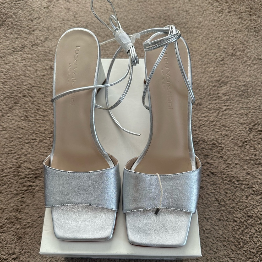 Luca Valentini Italian Luxury Silver Block Heel Sandals Size 40 Ankle Tie